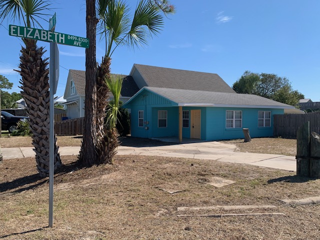 8424 Elizabeth Ave